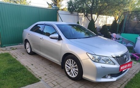 Toyota Camry, 2012 год, 2 350 000 рублей, 2 фотография