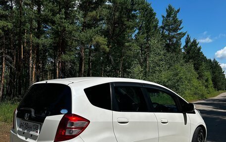 Honda Fit III, 2009 год, 730 000 рублей, 7 фотография