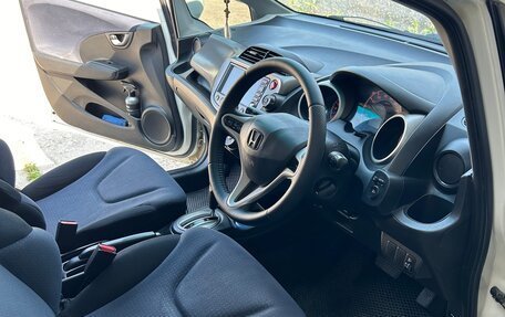 Honda Fit III, 2009 год, 730 000 рублей, 15 фотография