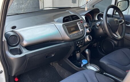 Honda Fit III, 2009 год, 730 000 рублей, 18 фотография