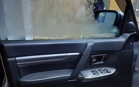 Mitsubishi Pajero IV, 2013 год, 2 590 000 рублей, 4 фотография
