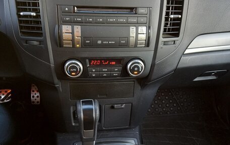 Mitsubishi Pajero IV, 2013 год, 2 590 000 рублей, 7 фотография
