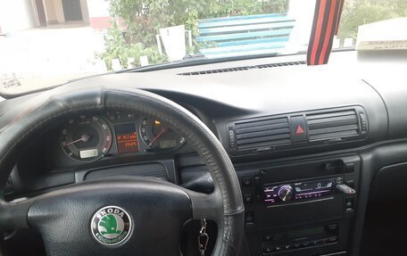 Skoda Superb III рестайлинг, 2005 год, 550 000 рублей, 3 фотография