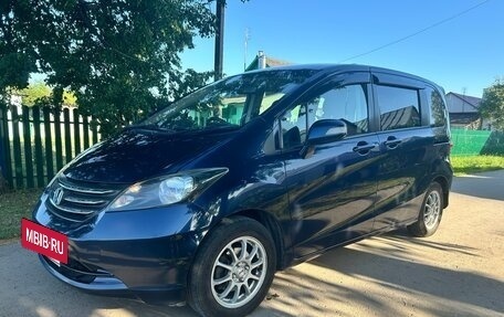 Honda Freed I, 2010 год, 1 200 000 рублей, 2 фотография