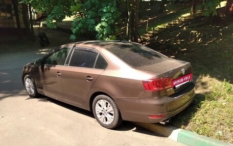 Volkswagen Jetta VI, 2014 год, 1 099 000 рублей, 2 фотография