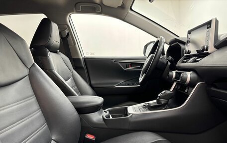 Toyota RAV4, 2019 год, 3 097 000 рублей, 12 фотография