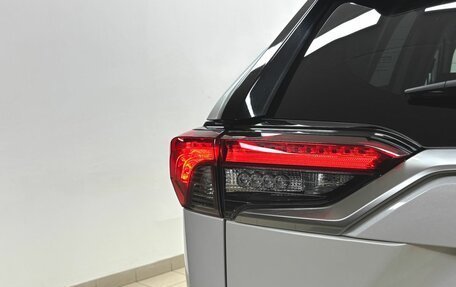 Toyota RAV4, 2019 год, 3 097 000 рублей, 10 фотография
