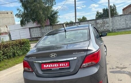 Hyundai Solaris II рестайлинг, 2015 год, 1 050 000 рублей, 1 фотография