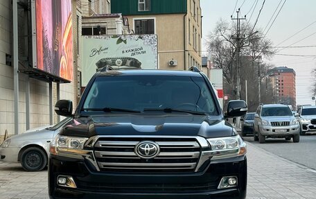 Toyota Land Cruiser 200, 2016 год, 6 590 000 рублей, 3 фотография