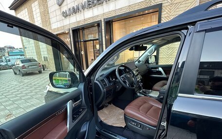 Toyota Land Cruiser 200, 2016 год, 6 590 000 рублей, 9 фотография