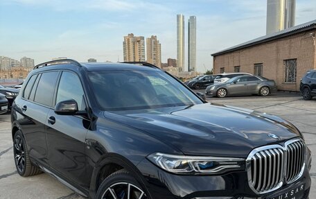 BMW X7, 2019 год, 8 299 999 рублей, 1 фотография