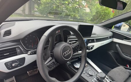 Audi A4, 2019 год, 3 200 000 рублей, 10 фотография