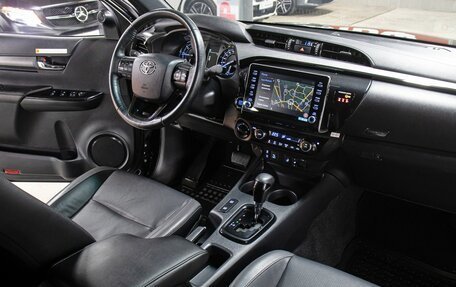 Toyota Hilux VIII, 2020 год, 4 698 000 рублей, 11 фотография