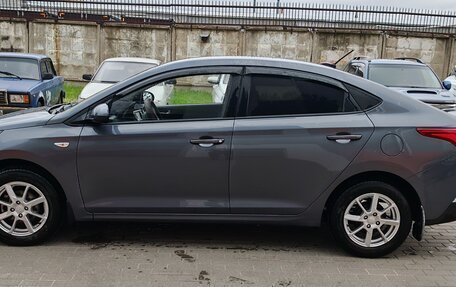 Hyundai Solaris II рестайлинг, 2022 год, 1 800 000 рублей, 4 фотография