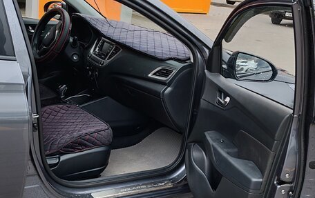 Hyundai Solaris II рестайлинг, 2022 год, 1 800 000 рублей, 13 фотография