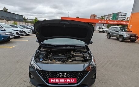 Hyundai Solaris II рестайлинг, 2022 год, 1 800 000 рублей, 16 фотография