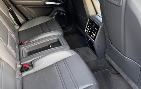 Porsche Cayenne III, 2019 год, 12 100 000 рублей, 13 фотография