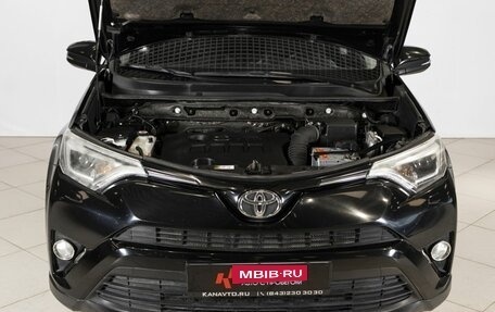 Toyota RAV4, 2018 год, 2 430 000 рублей, 9 фотография