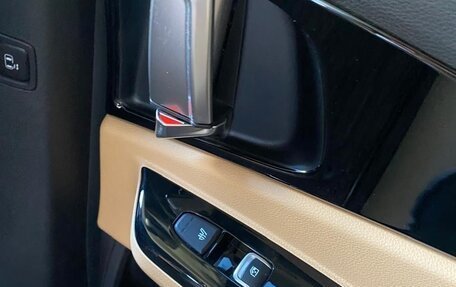KIA Carnival, 2020 год, 3 650 000 рублей, 18 фотография