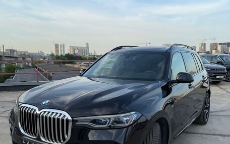 BMW X7, 2019 год, 8 299 999 рублей, 3 фотография