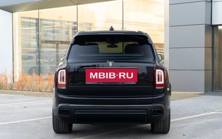 Rolls-Royce Cullinan, 2023 год, 59 800 000 рублей, 6 фотография