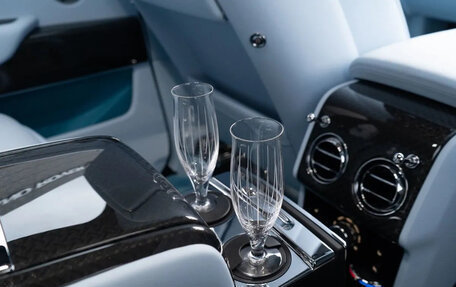Rolls-Royce Cullinan, 2023 год, 59 800 000 рублей, 26 фотография