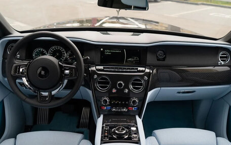 Rolls-Royce Cullinan, 2023 год, 59 800 000 рублей, 37 фотография
