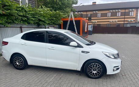KIA Rio III рестайлинг, 2016 год, 1 300 000 рублей, 2 фотография