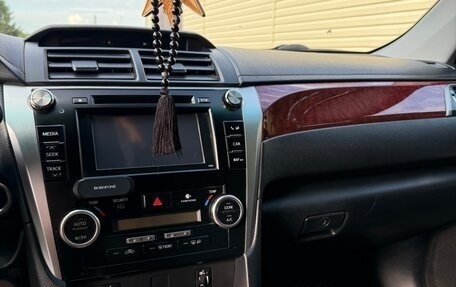 Toyota Camry, 2011 год, 1 350 000 рублей, 13 фотография