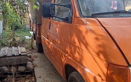 Volkswagen Transporter T4, 1991 год, 650 000 рублей, 1 фотография