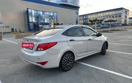 Hyundai Solaris II рестайлинг, 2015 год, 945 000 рублей, 4 фотография