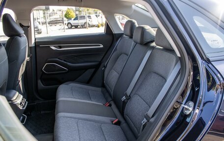 Geely Emgrand, 2024 год, 1 680 000 рублей, 9 фотография