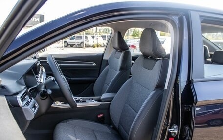 Geely Emgrand, 2024 год, 1 680 000 рублей, 10 фотография