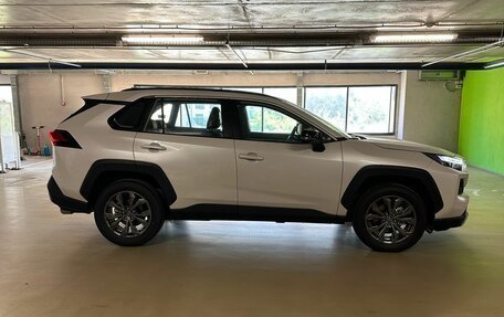 Toyota RAV4, 2025 год, 3 860 000 рублей, 3 фотография