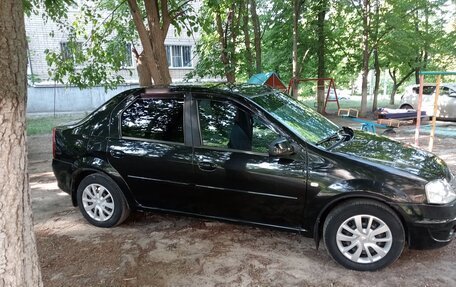 Renault Logan I, 2010 год, 550 000 рублей, 3 фотография