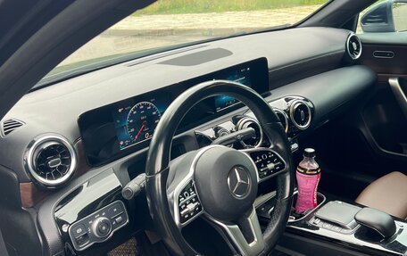 Mercedes-Benz A-Класс, 2018 год, 2 150 000 рублей, 4 фотография