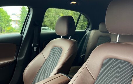 Mercedes-Benz A-Класс, 2018 год, 2 150 000 рублей, 6 фотография