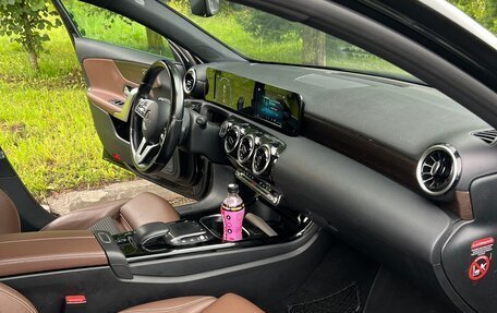 Mercedes-Benz A-Класс, 2018 год, 2 150 000 рублей, 13 фотография