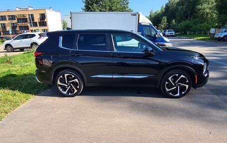 Mitsubishi Outlander, 2021 год, 3 499 000 рублей, 4 фотография