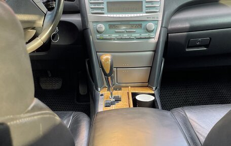 Toyota Camry, 2006 год, 980 000 рублей, 4 фотография