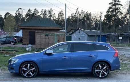 Volvo V60 I, 2018 год, 2 300 000 рублей, 1 фотография