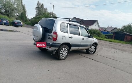 Chevrolet Niva I рестайлинг, 2004 год, 350 000 рублей, 3 фотография