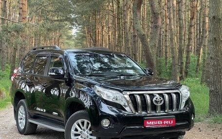 Toyota Land Cruiser Prado 150 рестайлинг 2, 2015 год, 3 880 000 рублей, 1 фотография