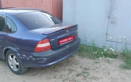 Opel Vectra B рестайлинг, 1997 год, 100 000 рублей, 1 фотография