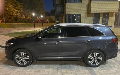 KIA Sorento III Prime рестайлинг, 2018 год, 3 100 000 рублей, 2 фотография