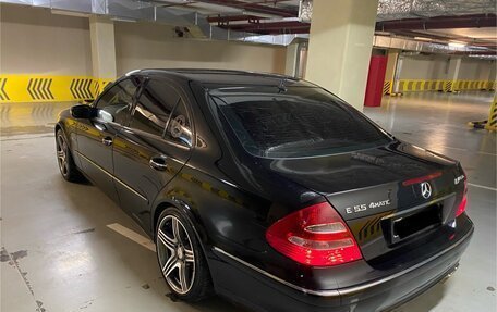 Mercedes-Benz E-Класс, 2005 год, 1 890 000 рублей, 6 фотография