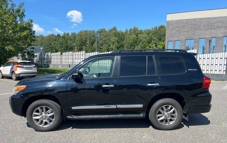 Toyota Land Cruiser 200, 2015 год, 3 300 000 рублей, 5 фотография