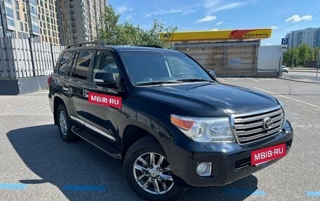 Toyota Land Cruiser 200, 2015 год, 3 300 000 рублей, 2 фотография