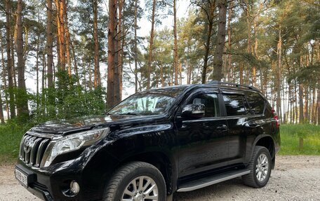 Toyota Land Cruiser Prado 150 рестайлинг 2, 2015 год, 3 880 000 рублей, 2 фотография