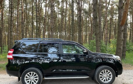 Toyota Land Cruiser Prado 150 рестайлинг 2, 2015 год, 3 880 000 рублей, 7 фотография
